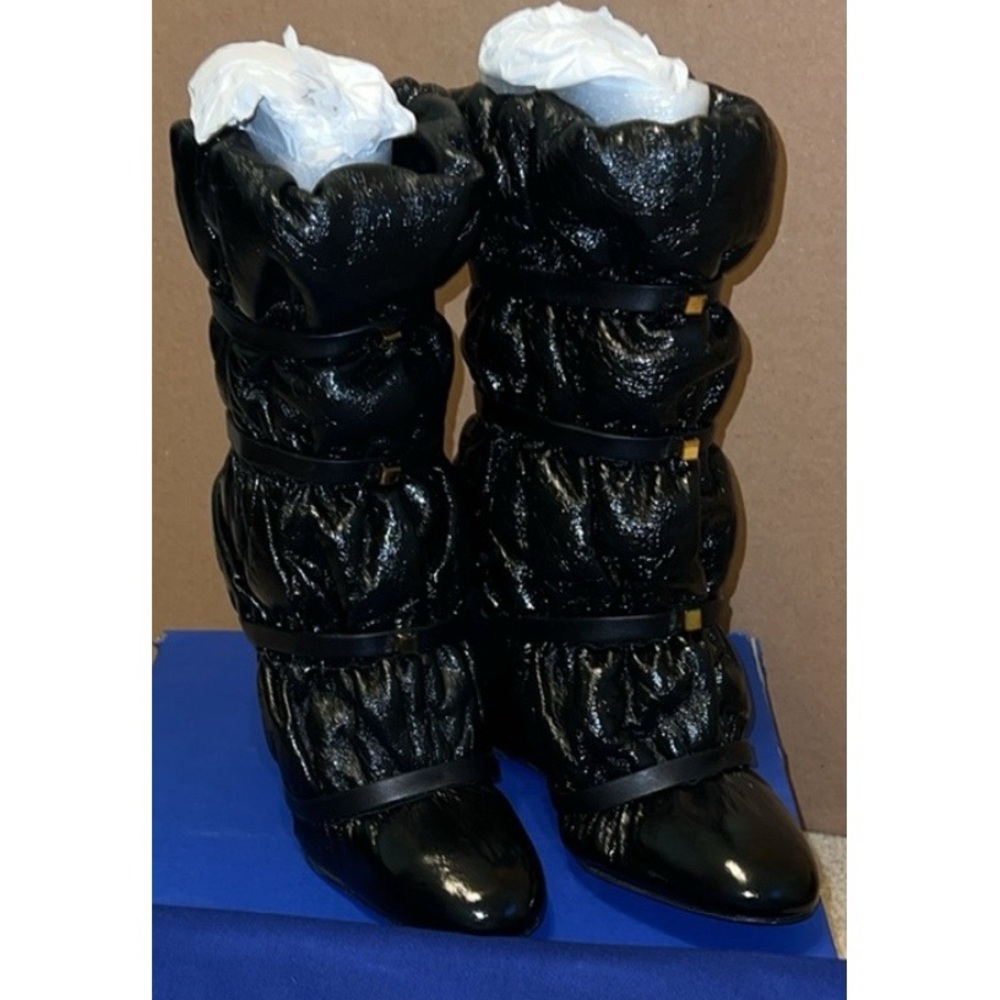 🛍️ sold 🛍️ STUART WEITZMAN duvet stud boot size 5 black Glasgow patent leather - Picture 9 of 9